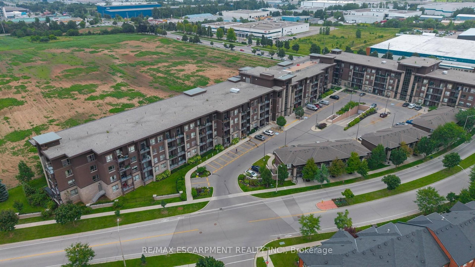 5010 Corporate Drive • #109 • Burlington, ON photo 46