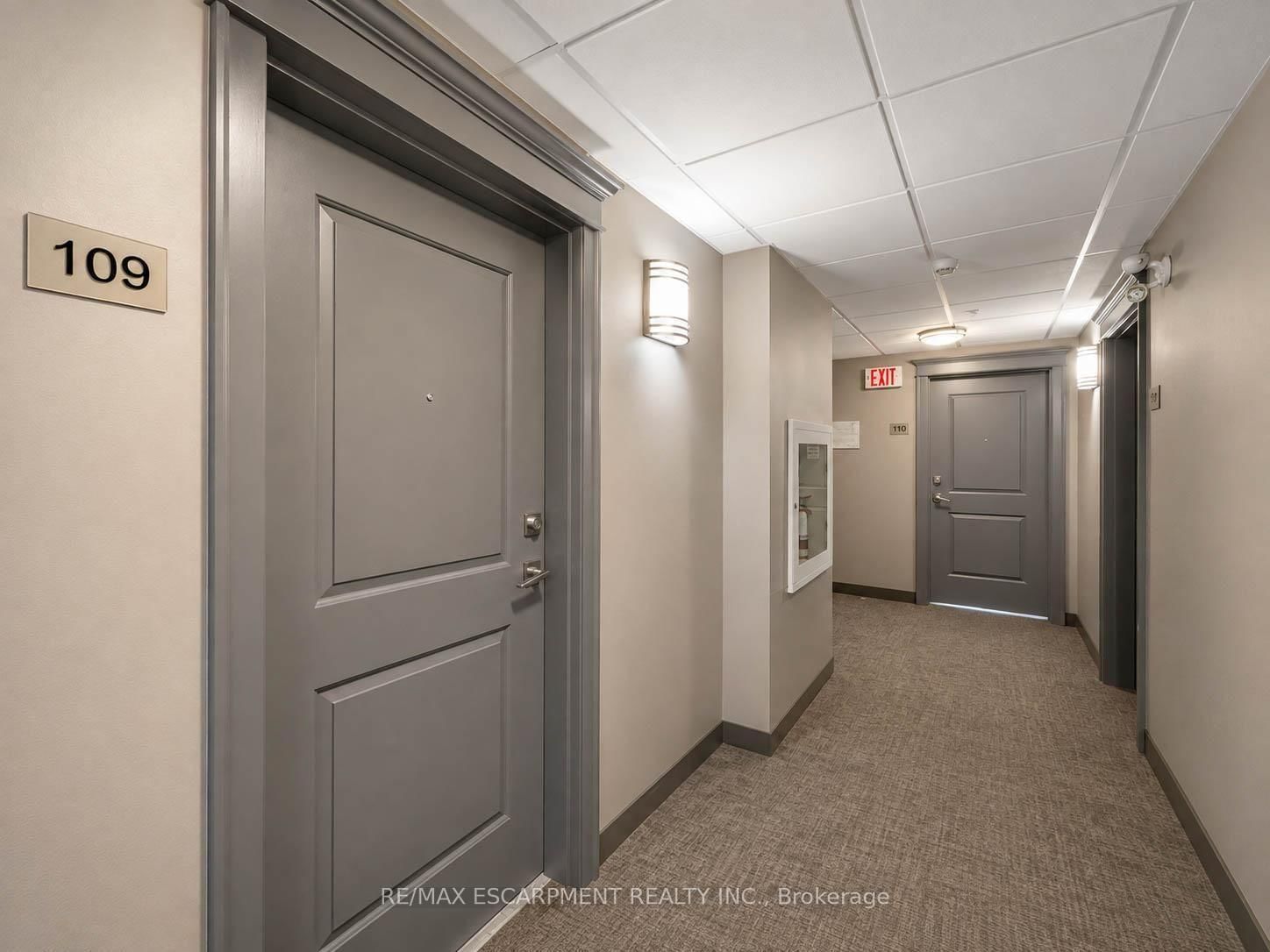 5010 Corporate Drive • #109 • Burlington, ON photo 9