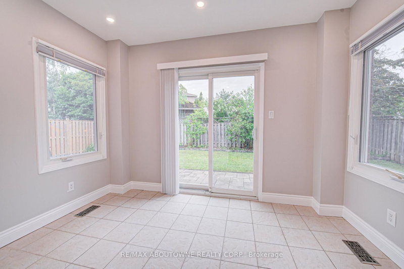 426 Parklane Oakville,ON L6H 4J5 — Photo 14