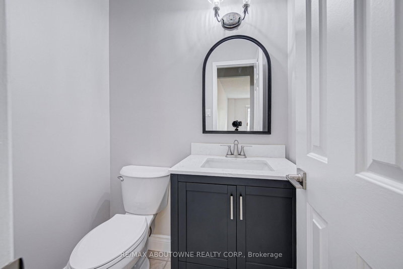 426 Parklane Oakville,ON L6H 4J5 — Photo 23