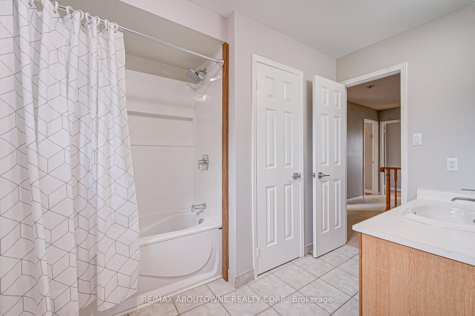 426 Parklane Oakville,ON L6H 4J5 — Photo 26