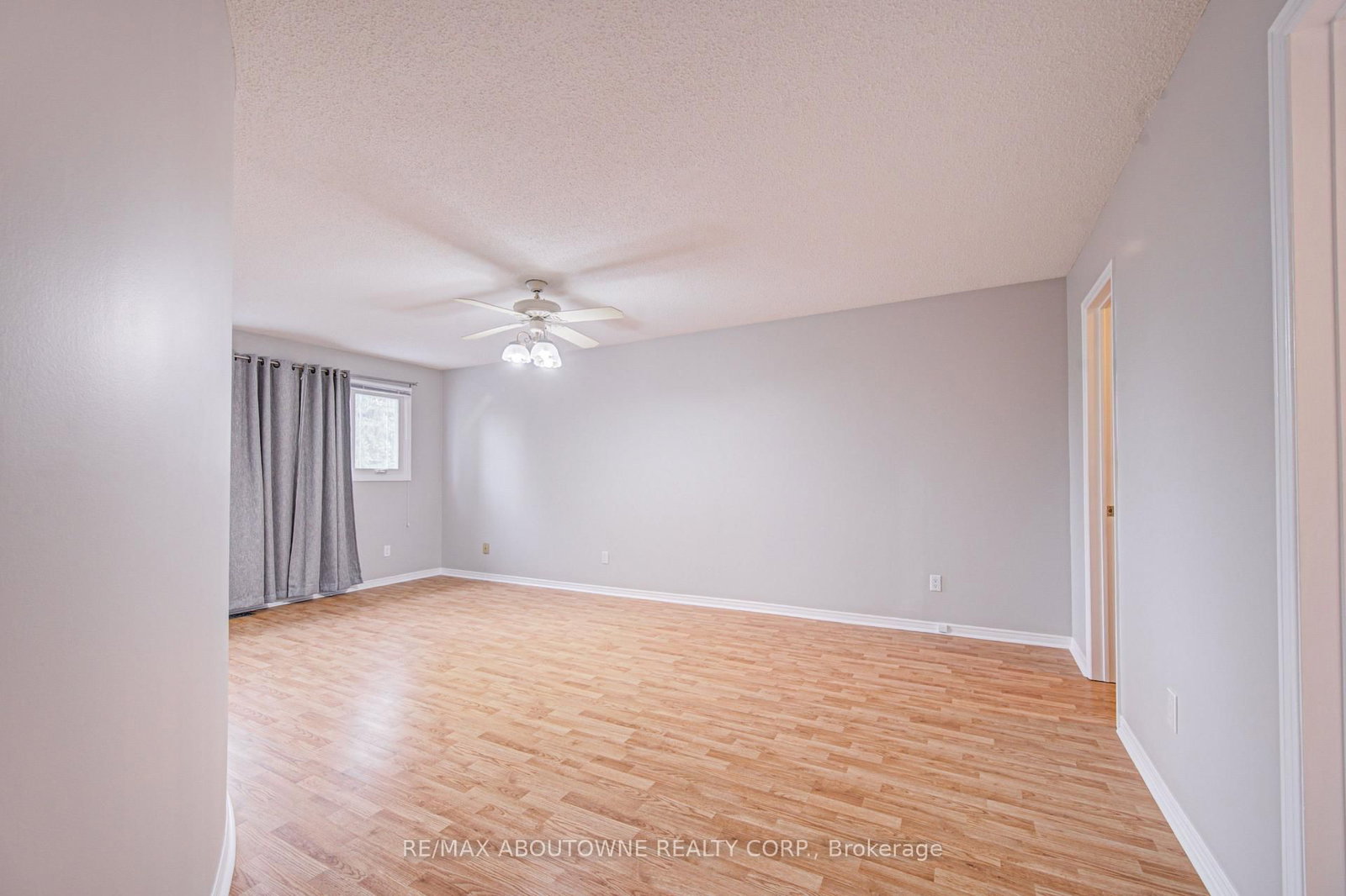 426 Parklane Oakville,ON L6H 4J5 — Photo 28