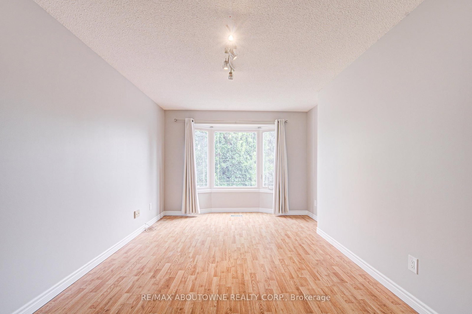 426 Parklane Oakville,ON L6H 4J5 — Photo 35