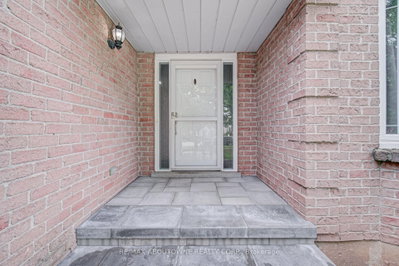 426 Parklane Oakville,ON L6H 4J5 — Photo 4