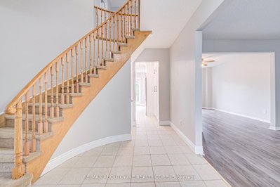 426 Parklane Oakville,ON L6H 4J5 — Photo 6