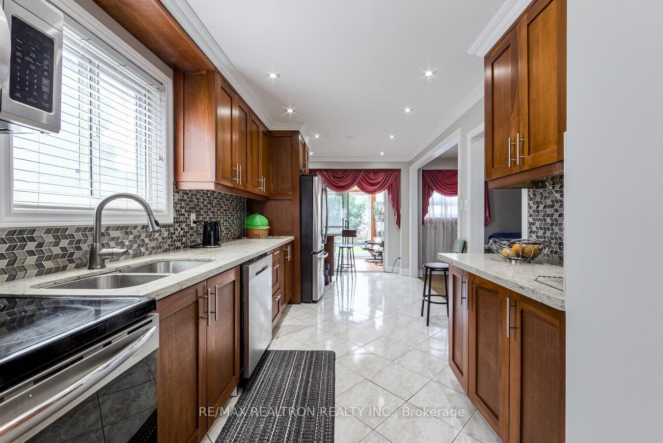 7384 Sills Road • Mississauga, ON photo 11