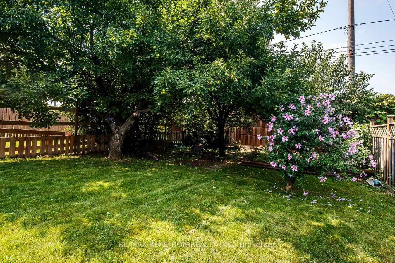 7384 Sills Road • Mississauga, ON photo 38