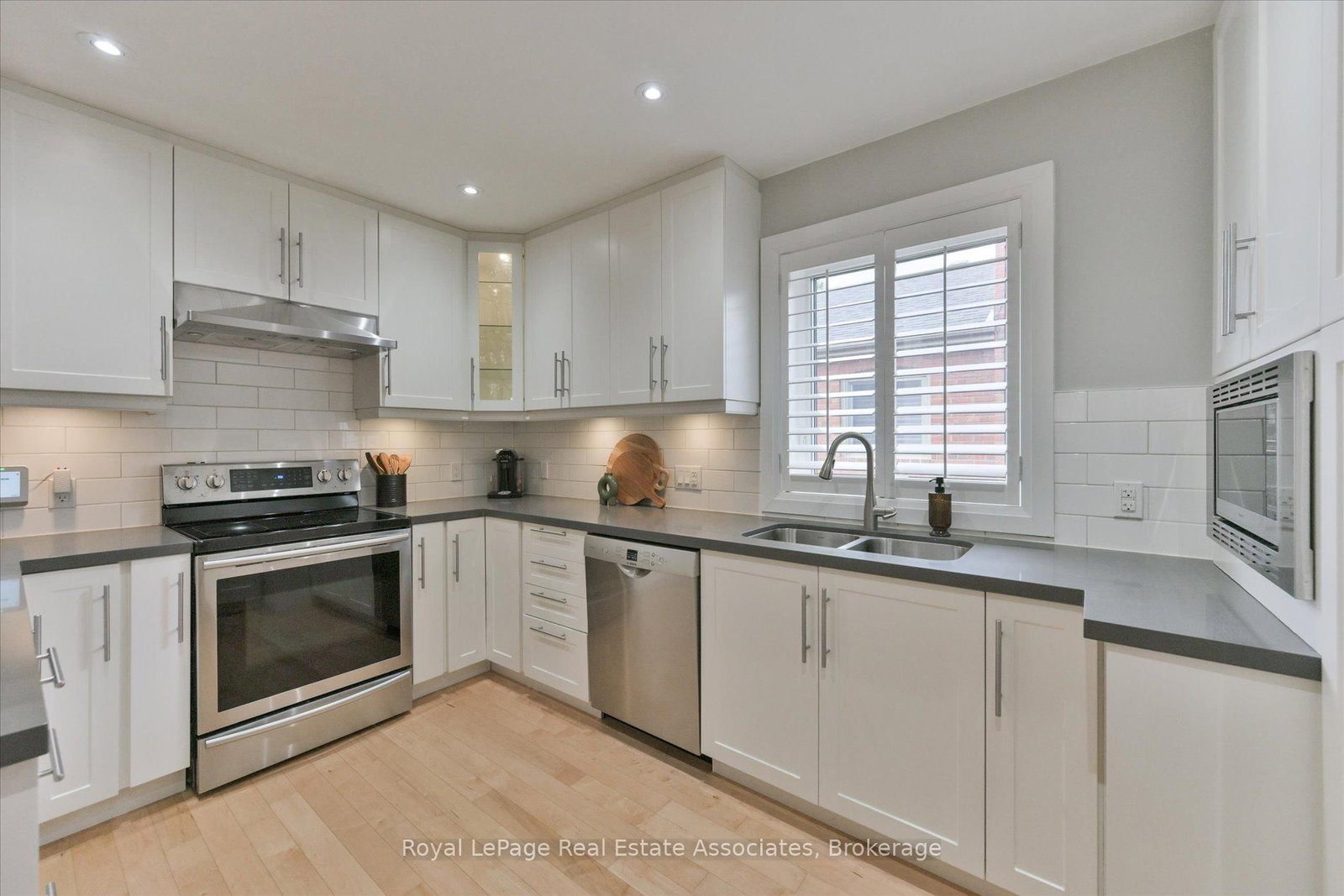 41 Ashbourne Drive • Toronto, ON photo 13