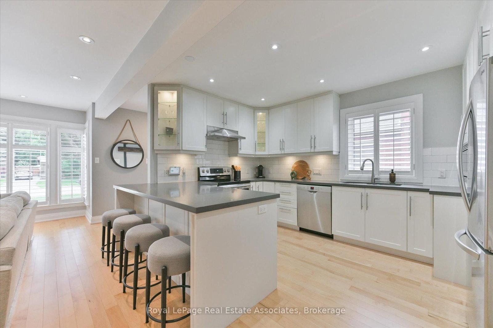 41 Ashbourne Drive • Toronto, ON photo 16
