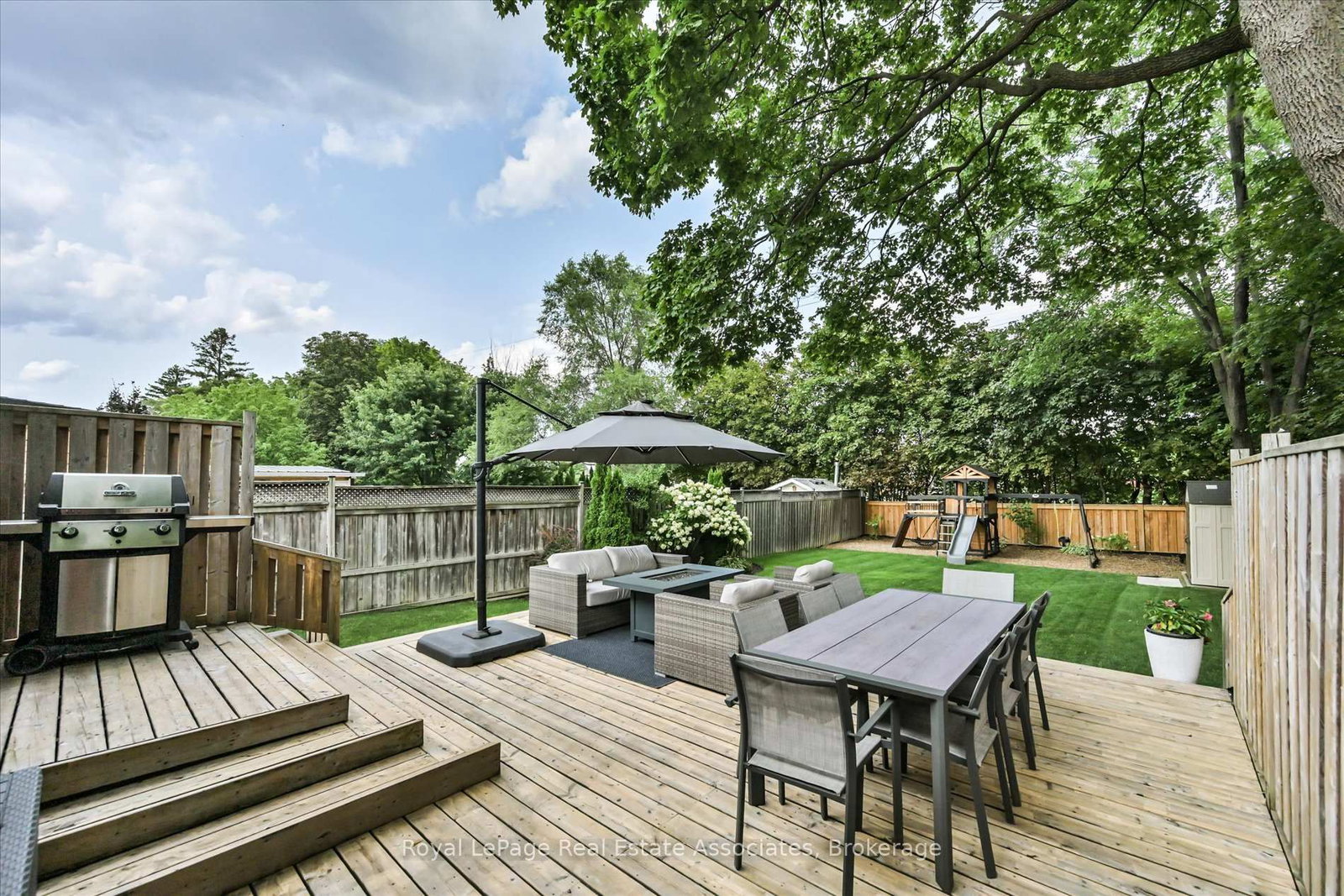 41 Ashbourne Drive • Toronto, ON photo 38