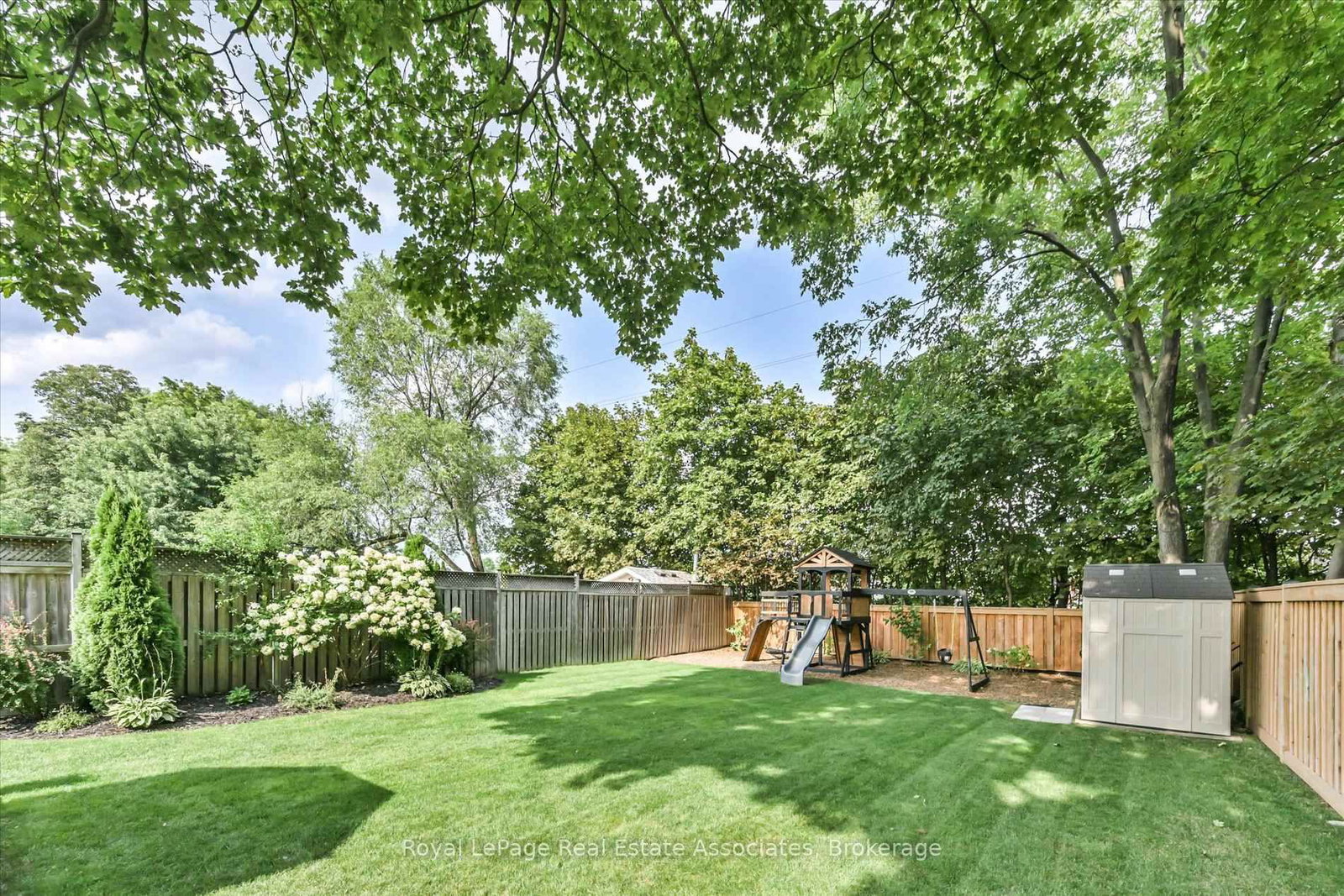 41 Ashbourne Drive • Toronto, ON photo 41