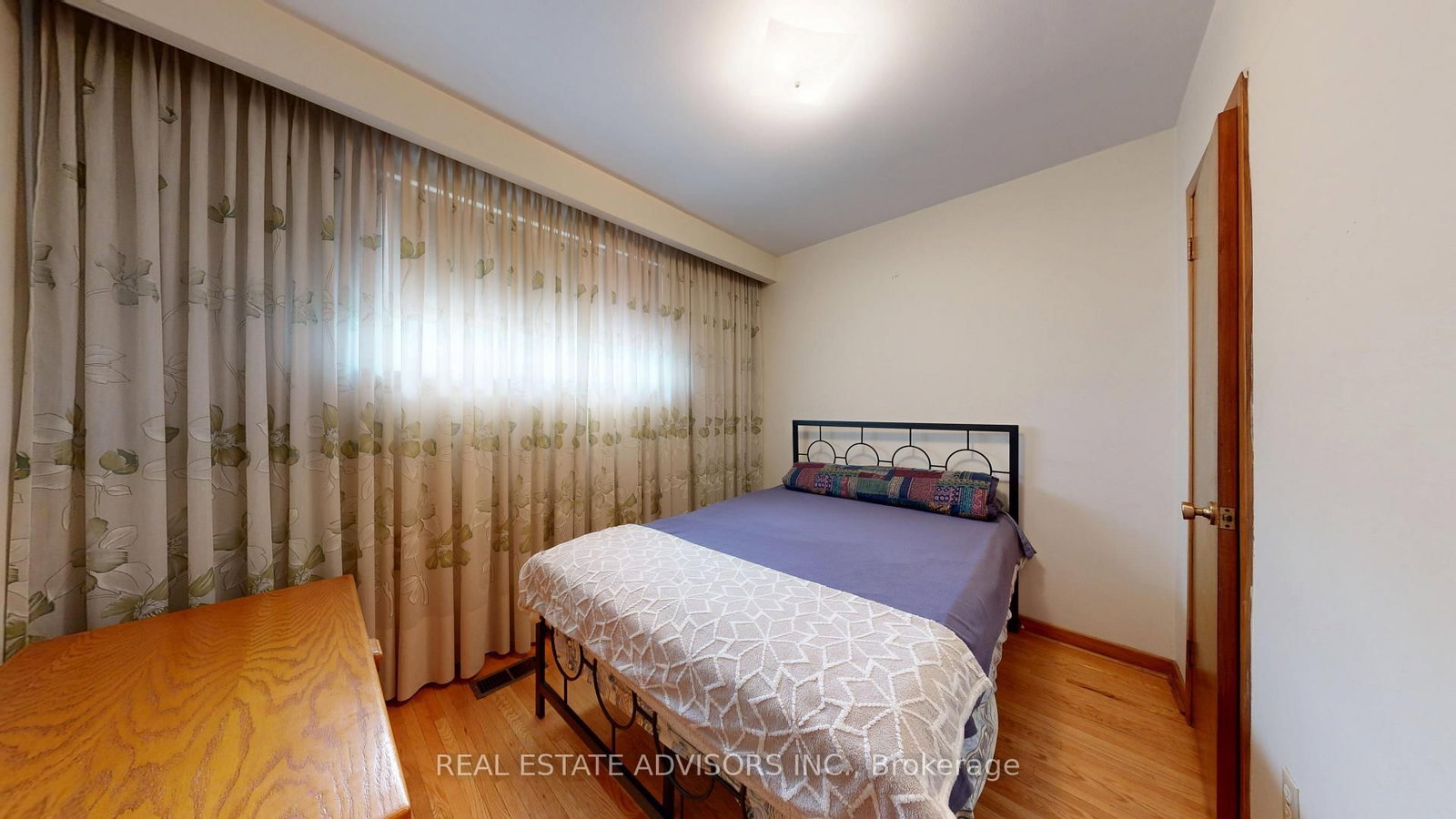 57 Hucknall Road • Toronto, ON photo 33