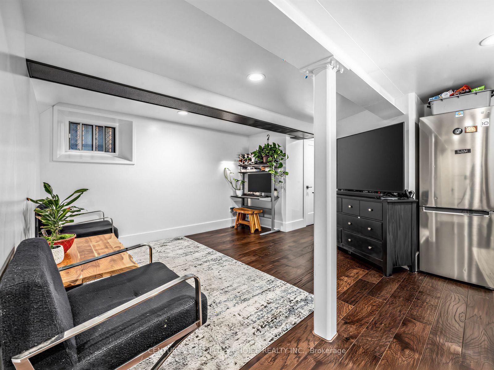 52 Seventeenth Street • Toronto, ON photo 14