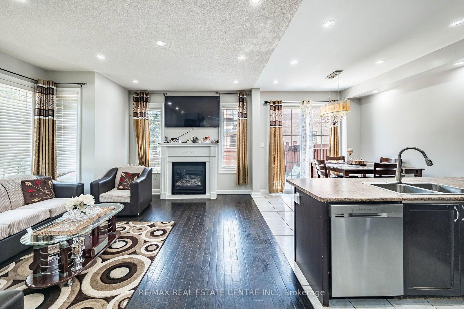 9 Loftsmoor Drive • Brampton, ON photo 12