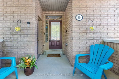 9 Loftsmoor Drive • Brampton, ON photo 7