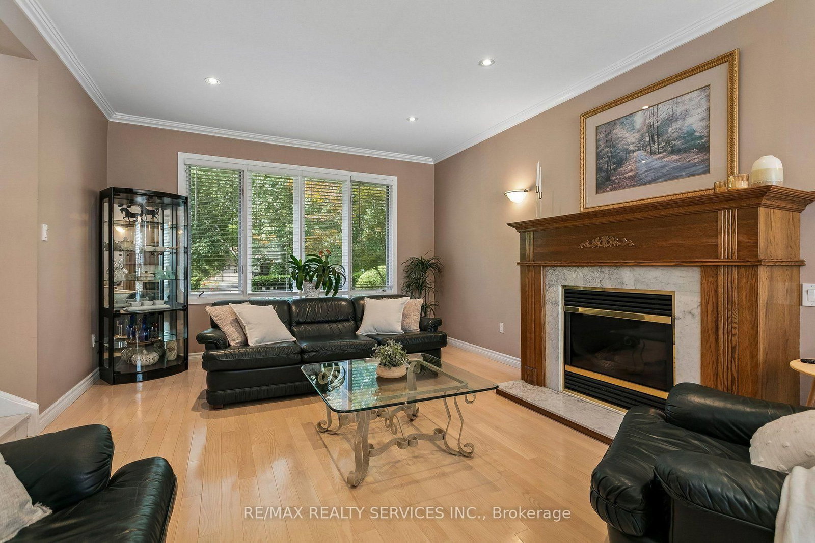 11 Longbourne Crescent • Brampton, ON photo 11