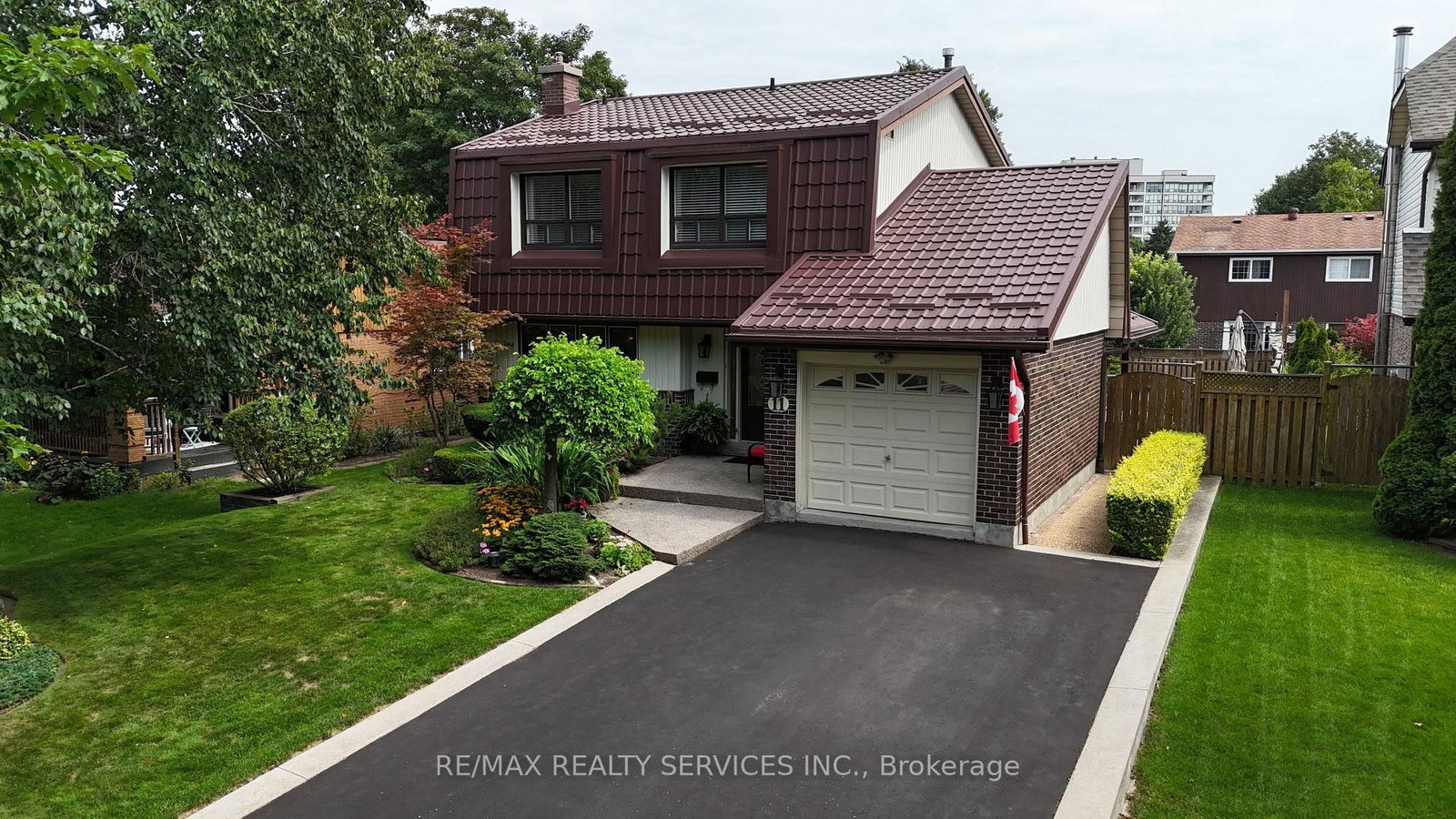 11 Longbourne Crescent • Brampton, ON photo 48