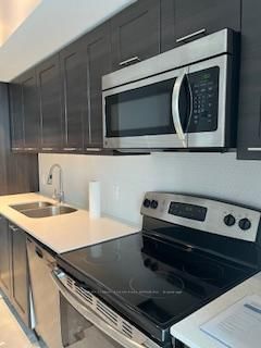 2220 Lakeshore Toronto,ON M8V 0C1 — Photo 5