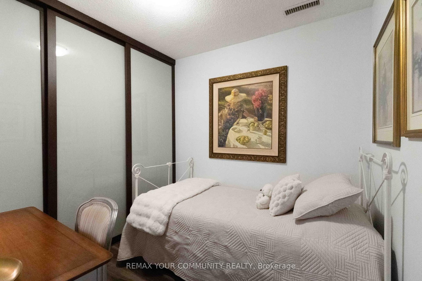 1060 Sheppard Avenue W • #902 • Toronto, ON photo 23