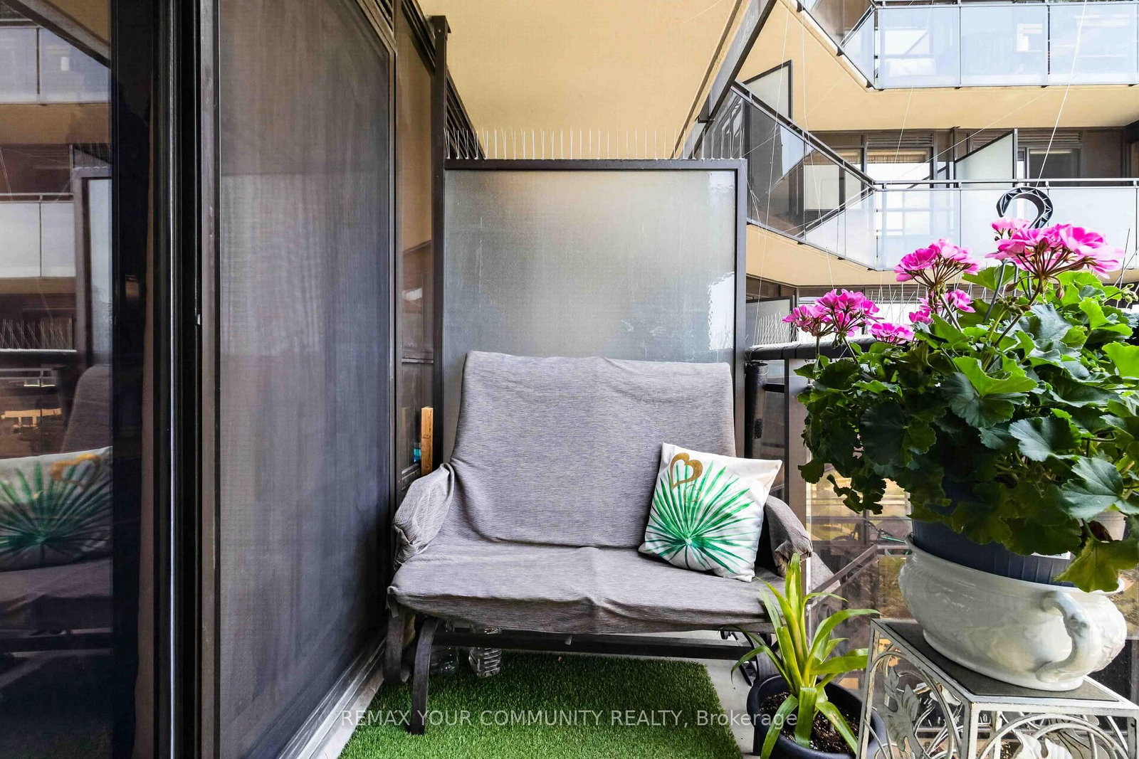 1060 Sheppard Avenue W • #902 • Toronto, ON photo 32