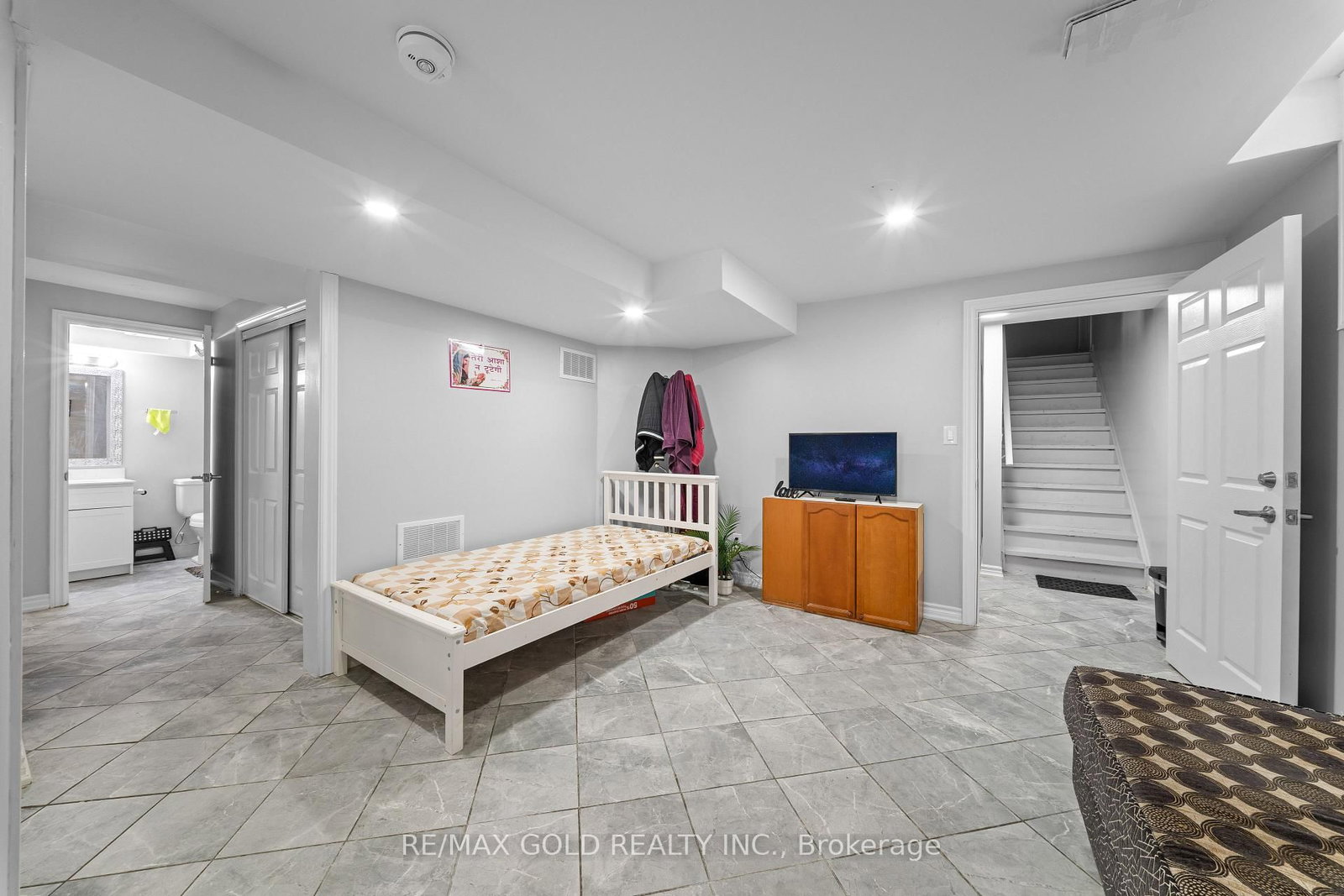 8 Bayridge Drive • Brampton, ON photo 24