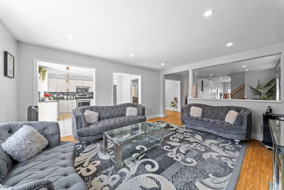 8 Bayridge Drive • Brampton, ON photo 7