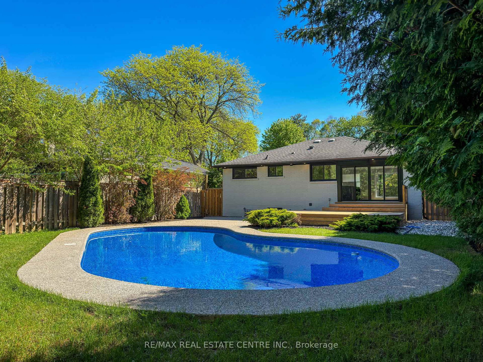 446 Willis Drive • Oakville, ON photo 28