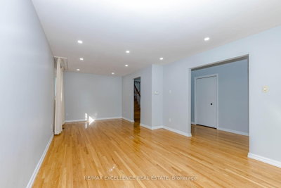 15 Maidstone Crescent • Brampton, ON photo 5