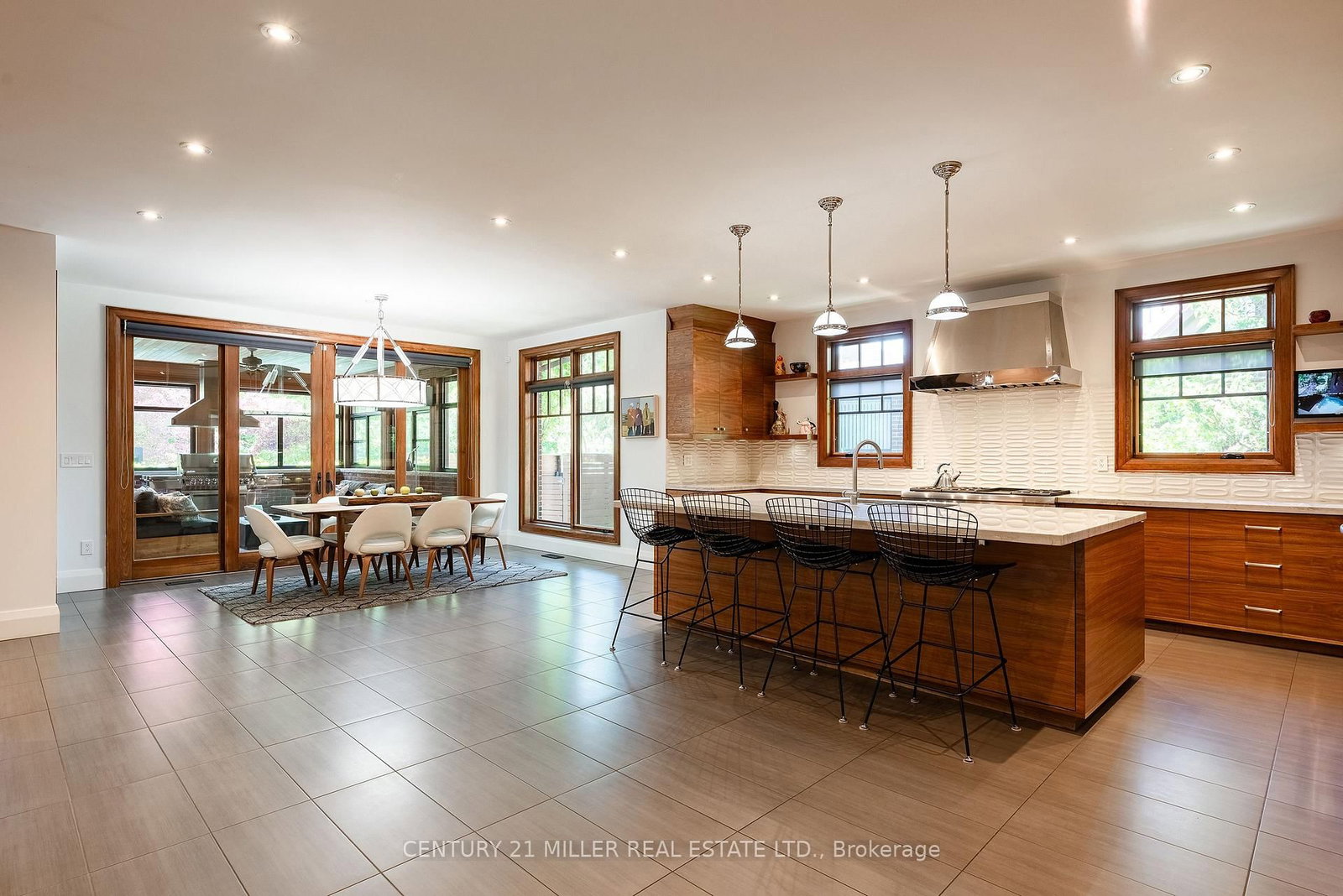 5316 Drenkelly Court • Mississauga, ON photo 10