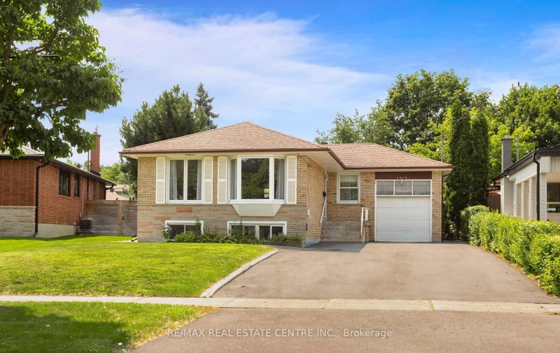 3518 The Credit Woodlands