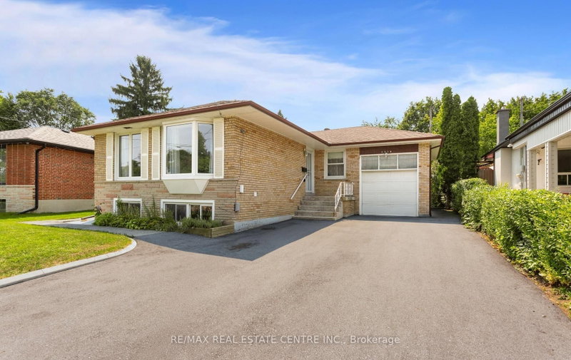 3518 The Credit Woodlands
