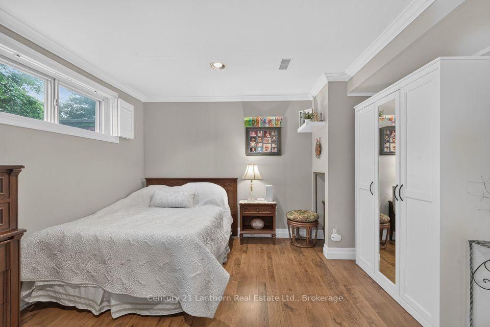 333 Jeffcoat Drive • Toronto, ON photo 29