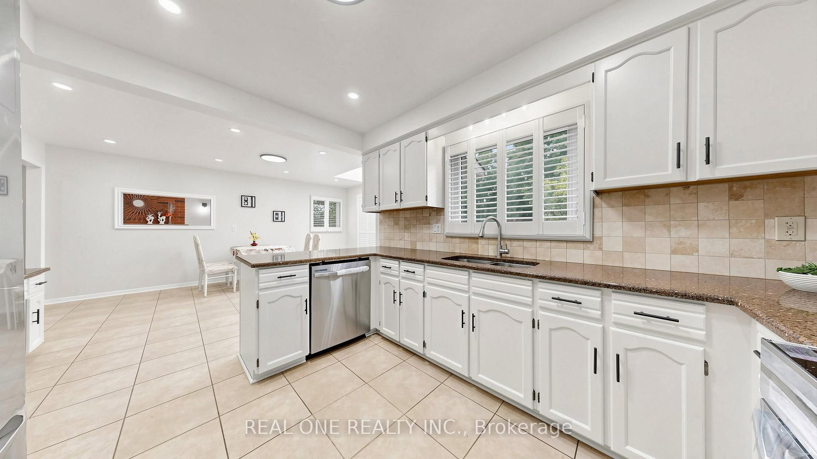 2027 Roy Ivor Crescent • Mississauga, ON photo 17
