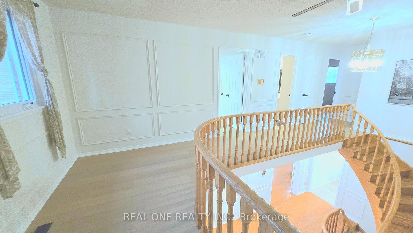 2027 Roy Ivor Crescent • Mississauga, ON photo 23