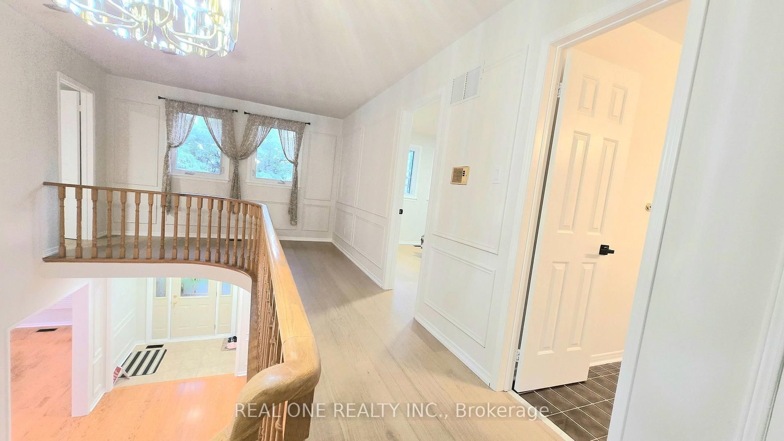 2027 Roy Ivor Crescent • Mississauga, ON photo 25