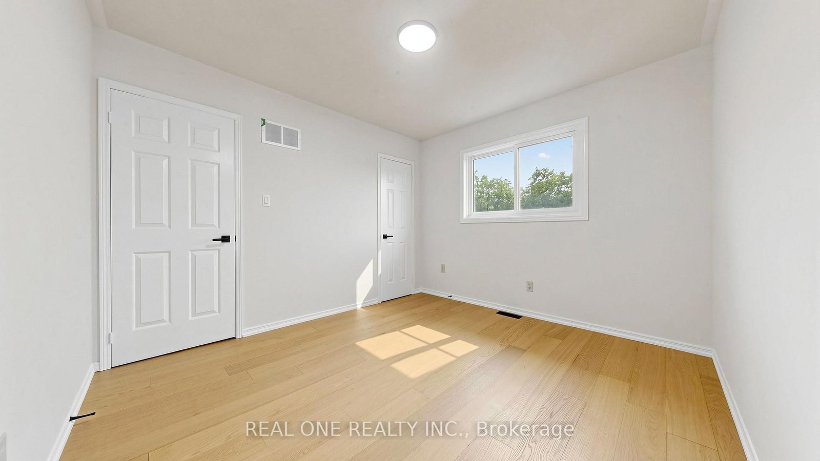 2027 Roy Ivor Crescent • Mississauga, ON photo 36