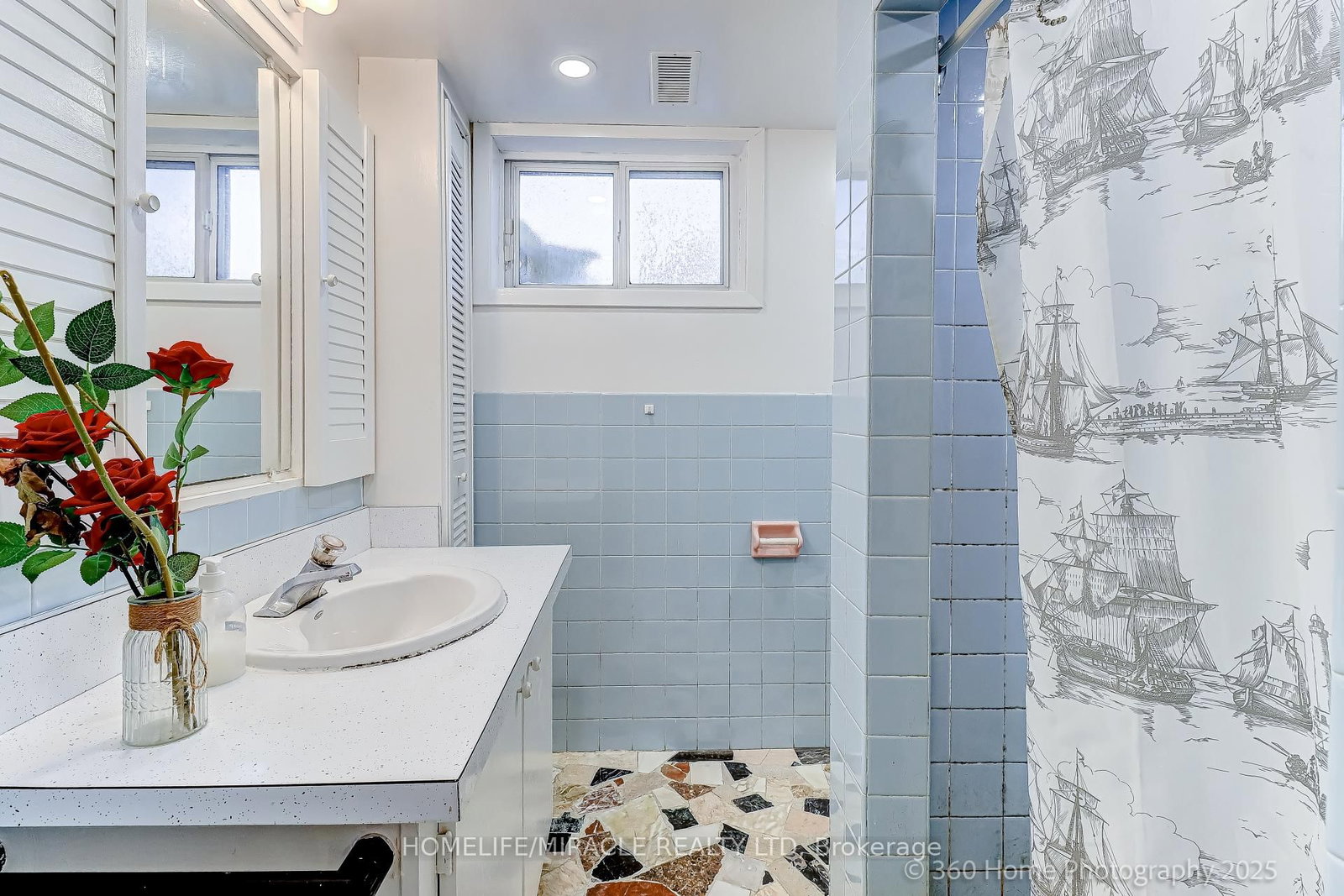 568 Weir Avenue • Oakville, ON photo 19