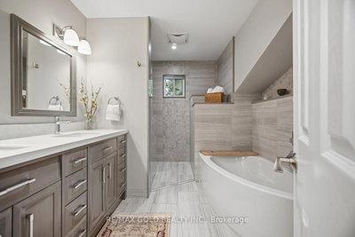 2395 Stillmeadow Mississauga,ON L5B 2A8 — Photo 35