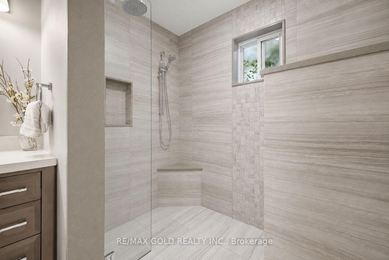 2395 Stillmeadow Mississauga,ON L5B 2A8 — Photo 37