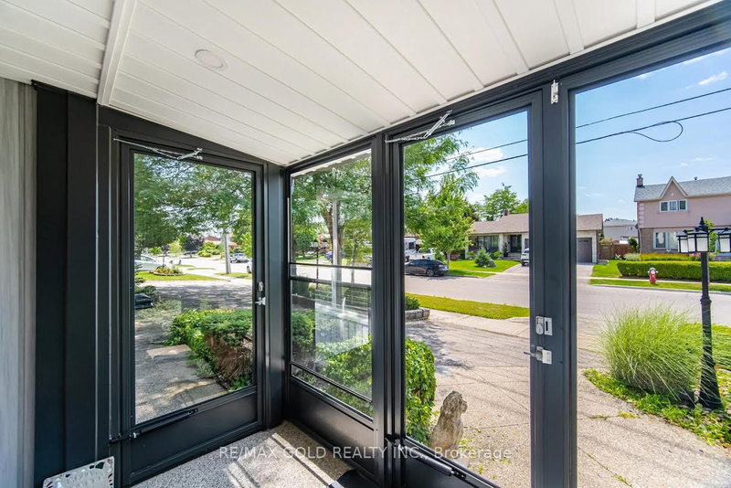 2395 Stillmeadow Mississauga,ON L5B 2A8 — Photo 5