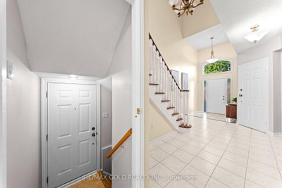 21 Pacific Wind Crescent • Brampton, ON photo 7