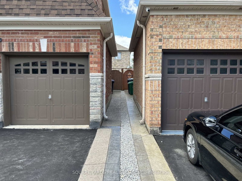 55 Bluffwood Crescent