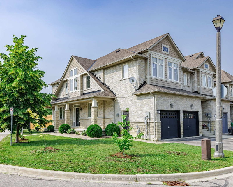 2 Nectarlane Avenue