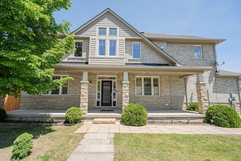 2 Nectarlane Avenue