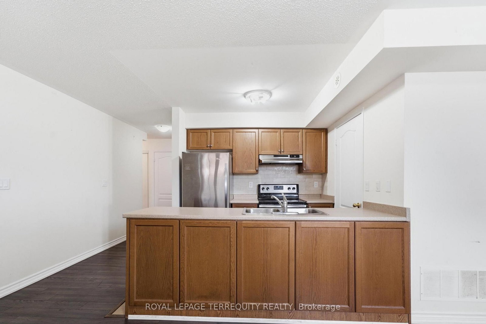 141 Isaac Devins Boulevard • #3 • Toronto, ON photo 9