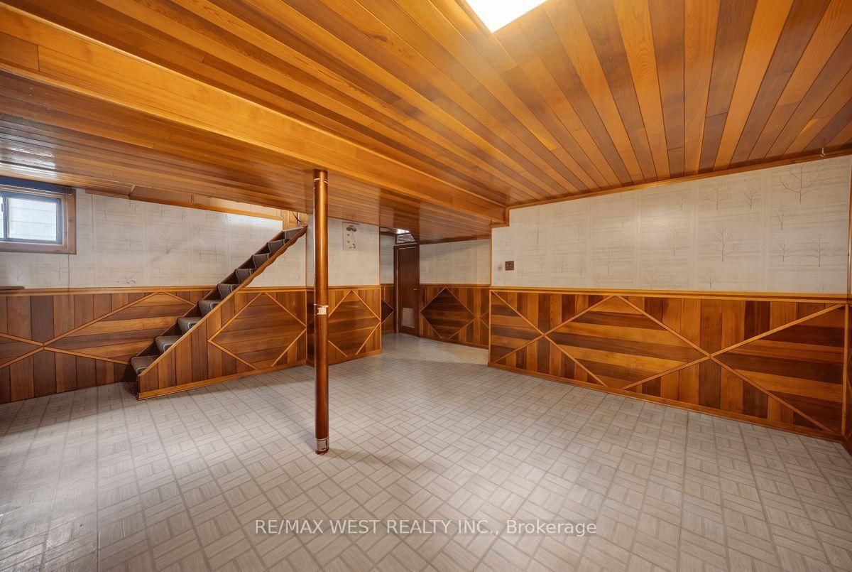 73 Seventeenth Street • Toronto, ON photo 21