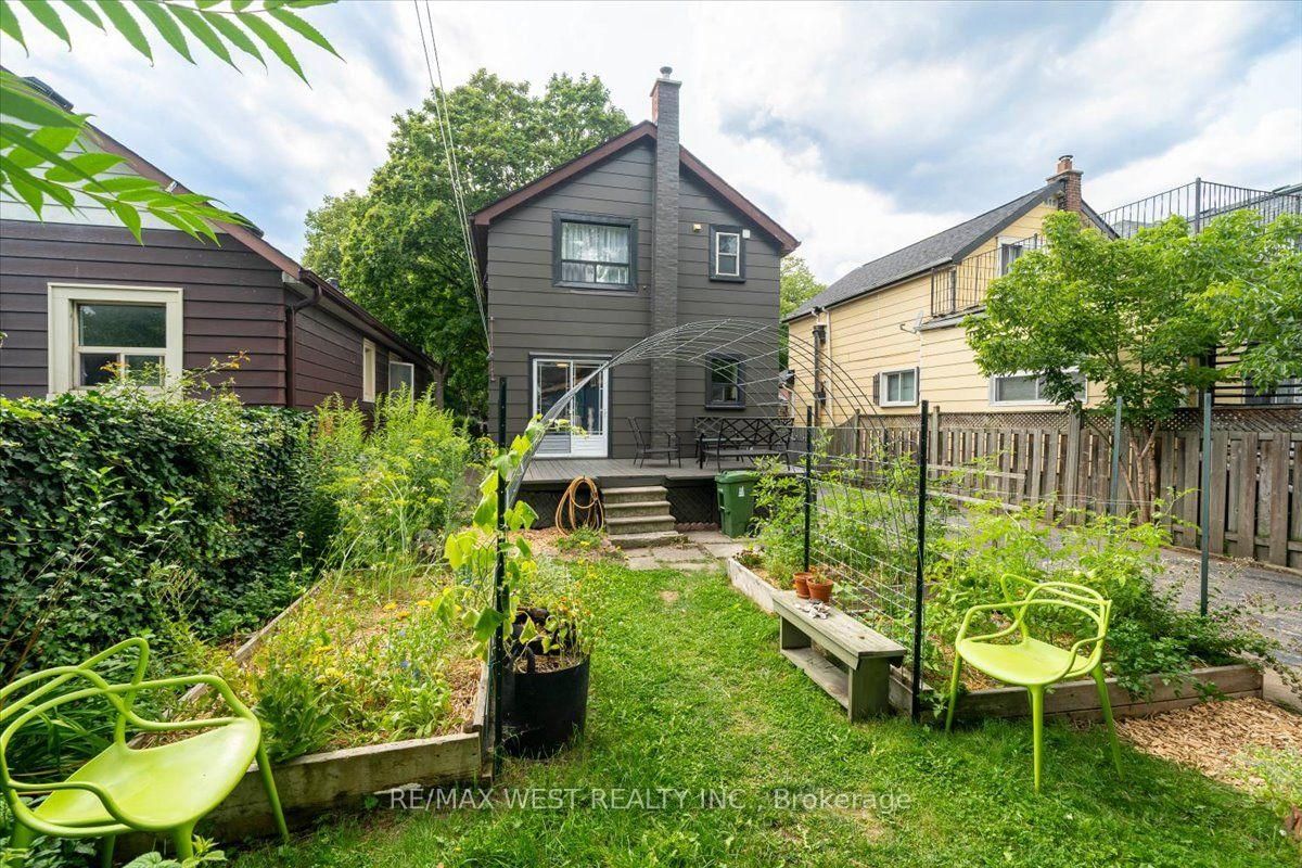 73 Seventeenth Street • Toronto, ON photo 28