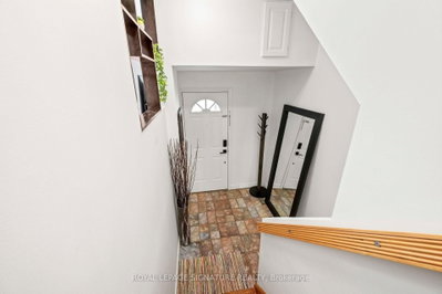 1221 Dundix Road • #132 • Mississauga, ON photo 4