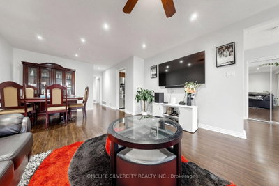 3126 Redbank Crescent • Mississauga, ON photo 8
