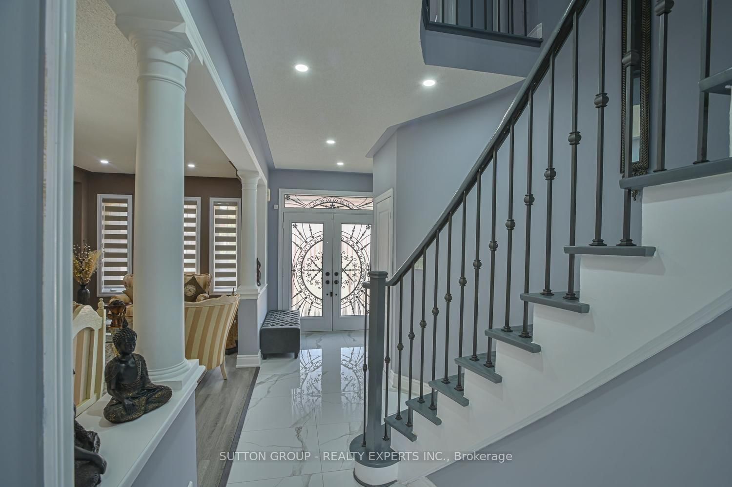 373 Sunny Meadow Boulevard • Brampton, ON photo 3